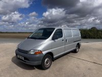 TOYOTA HIACE